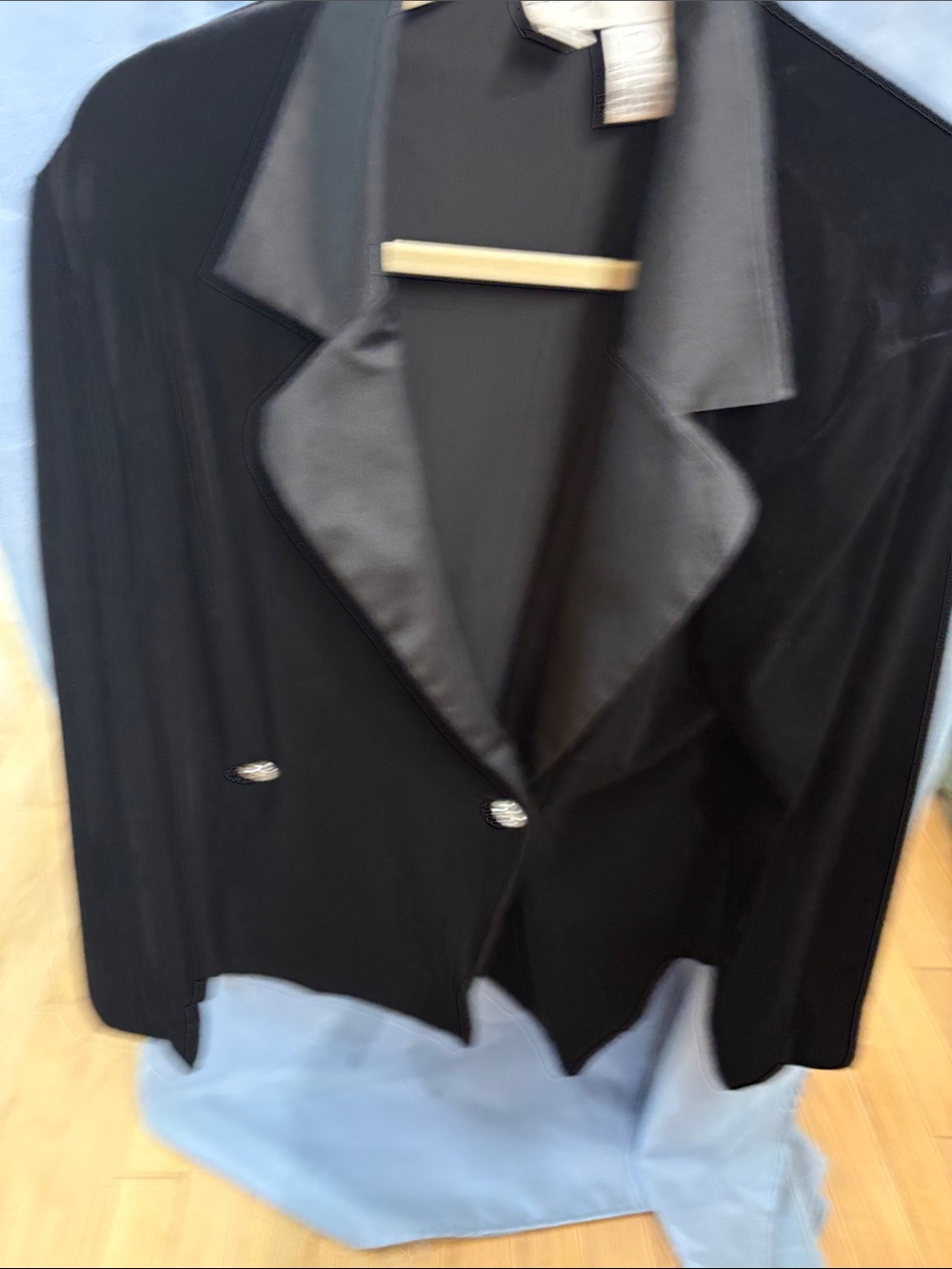Women's Black Satin-Lapel Blazer Jacket